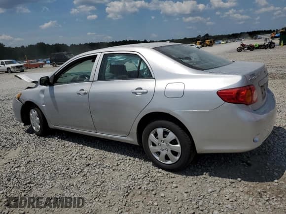 ✅ 2010 Toyota Corolla • VIN: 2T1BU4EE9AC439455 • Lot: 65700935. Wystawiony na Copart z przebiegiem 198 478 mil. Bezpłatny archiwum sprzedaży aukcyjnych z USA i szczegółowy raport historii pojazdu na DreamBid. Zdjęcie 2.