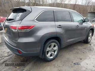 ✅ 2016 Toyota Highlander Limited • VIN: 5TDDKRFHXGS303050 • Lot: 43780063. Listed on IAAI with 212,123 mi. Free auction sales archive from the USA and detailed vehicle history report at DreamBid. Image 4.