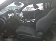 ✅ 2019 Dodge Challenger R/T • VIN: 2C3CDZBT3KH552088 • Lot: 38493633. Wystawiony na Copart z przebiegiem 67 844 mil. Bezpłatny archiwum sprzedaży aukcyjnych z USA i szczegółowy raport historii pojazdu na DreamBid. Zdjęcie 7.