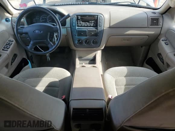 ✅ 2002 Ford Explorer XLT • VIN: 1FMZU73E52ZA87867 • Лот: 82479275. Опубликован ранее на Copart с пробегом 161 827 миль. Бесплатный доступ к архиву аукционных продаж из США и подробный отчёт об истории автомобиля на DreamBid. Изображение 8.