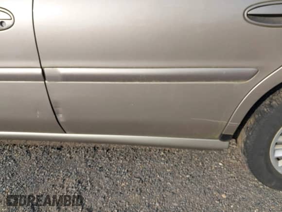 2000 Chevrolet Malibu z VIN 1G1ND52JXY6241997, wystawiony jako IAAI lot #42550617 z przebiegiem 130 503 mil mil oraz . Historia ofert i sprzedaży dostępna na DreamBid. Obrazek 6.