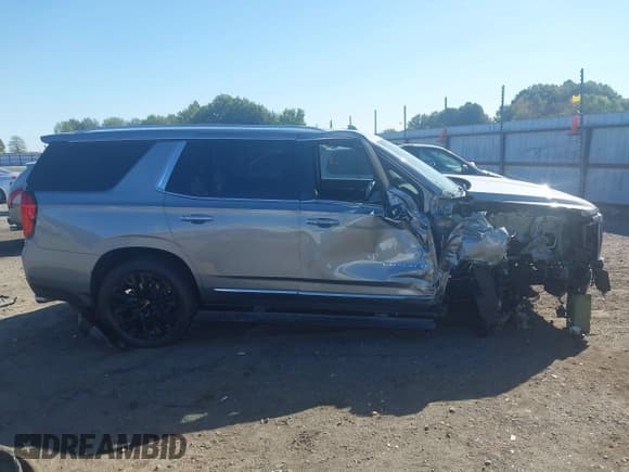 ✅ 2023 GMC Yukon Denali • VIN: 1GKS2DKL2PR371169 • Lot: 43470091. Listed on IAAI with 47,470 mi. Free auction sales archive from the USA and detailed vehicle history report at DreamBid. Image 13.