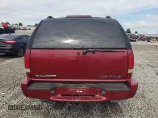 ✅ 2002 Chevrolet Blazer LS • VIN: 1GNDT13W72K197875 • Lot: 63201705. Wystawiony na Copart z przebiegiem 118 204 mil. Bezpłatny archiwum sprzedaży aukcyjnych z USA i szczegółowy raport historii pojazdu na DreamBid. Zdjęcie 6.