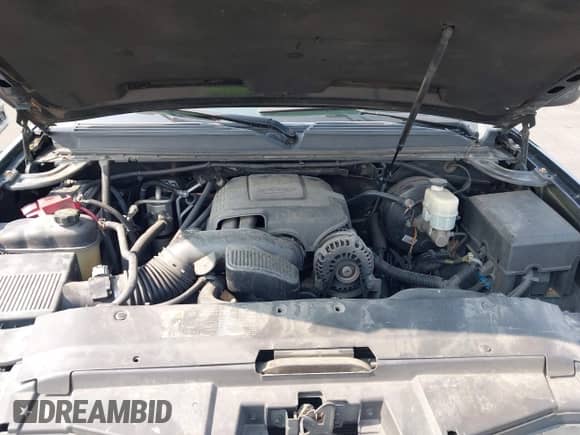 2014 Chevrolet Suburban LT z VIN 1GNSKJE72ER100836, wystawiony jako IAAI lot #42378709 z przebiegiem 365 946 mil mil oraz . Historia ofert i sprzedaży dostępna na DreamBid. Obrazek 10.