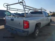 ✅ 2008 Chevrolet Silverado 2500HD Work Truck • VIN: 1GCHC29K68E200695 • Lot: 41637519. Wystawiony na IAAI z przebiegiem 196 069 mil. Bezpłatny archiwum sprzedaży aukcyjnych z USA i szczegółowy raport historii pojazdu na DreamBid. Zdjęcie 4.