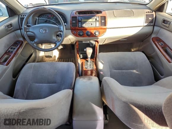 ✅ 2004 Toyota Camry LE • VIN: JTDBE32K640284234 • Лот: 85446115. Опубликован ранее на Copart с пробегом 122 187 миль. Бесплатный доступ к архиву аукционных продаж из США и подробный отчёт об истории автомобиля на DreamBid. Изображение 8.