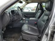 ✅ 2010 Ford Explorer Limited • VIN: 1FMEU7FE8AUA07841 • Lot: 65002335. Wystawiony na Copart z przebiegiem 179 383 mil. Bezpłatny archiwum sprzedaży aukcyjnych z USA i szczegółowy raport historii pojazdu na DreamBid. Zdjęcie 7.