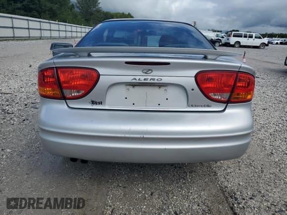 ✅ 2003 Oldsmobile Alero GL1 • VIN: 1G3NL12F03C137835 • Lot: 82158295. Wystawiony na Copart z przebiegiem 213 537 mil. Bezpłatny archiwum sprzedaży aukcyjnych z USA i szczegółowy raport historii pojazdu na DreamBid. Zdjęcie 6.