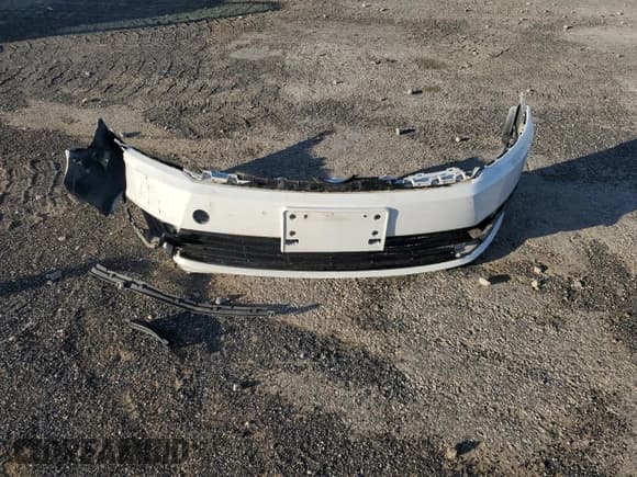 ✅ 2014 Volkswagen CC Executive • VIN: WVWRN7AN3EE513913 • Lot: 82604685. Listed on Copart with 120,862 mi. Free auction sales archive from the USA and detailed vehicle history report at DreamBid. Image 12.