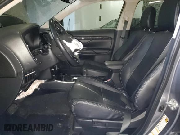 ✅ 2018 Mitsubishi Outlander ES • VIN: JA4AZ3A37JZ069683 • Lot: 89841665. Listed on Copart with Not provided. Free auction sales archive from the USA and detailed vehicle history report at DreamBid. Image 7.