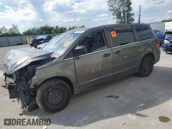 ✅ 2010 Volkswagen Routan S • VIN: 2V4RW4D16AR348382 • Lot: 67677854. Listed on Copart with 235,275 mi. Free auction sales archive from the USA and detailed vehicle history report at DreamBid. Image 1.