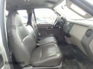 ✅ 2010 Ford F-250 • VIN: 1FTSX2AR3AEA18347 • Lot: 41521128. Wystawiony na IAAI z przebiegiem 58 624 mil. Bezpłatny archiwum sprzedaży aukcyjnych z USA i szczegółowy raport historii pojazdu na DreamBid. Zdjęcie 5.