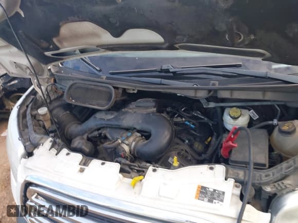 ✅ 2016 Ford Transit • VIN: 1FTYE2CM1GKA53898 • Лот: 40759145. Опубликован ранее на IAAI с пробегом 226 515 миль. Бесплатный доступ к архиву аукционных продаж из США и подробный отчёт об истории автомобиля на DreamBid. Изображение 10.