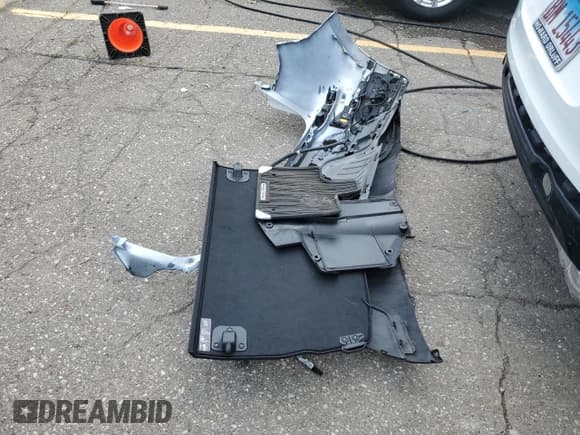 ✅ 2022 Land Rover Range Rover Evoque SE • VIN: SALZP2FX9NH166375 • Лот: 64675805. Опубликован ранее на Copart с пробегом 50 480 миль. Бесплатный доступ к архиву аукционных продаж из США и подробный отчёт об истории автомобиля на DreamBid. Изображение 13.