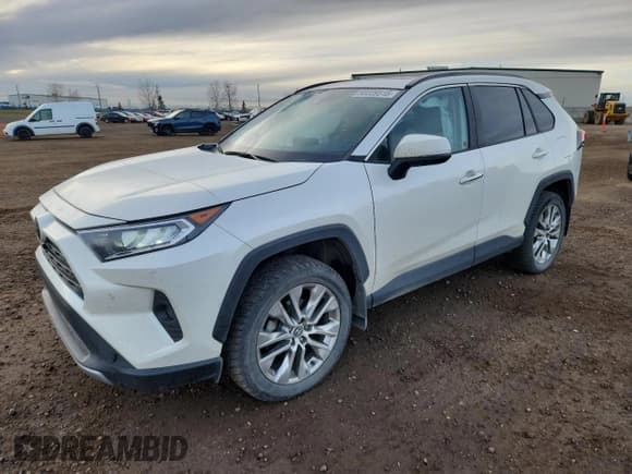 ✅ 2021 Toyota RAV4 Limited • VIN: 2T3D1RFV9MW141981 • Lot: 93329515. Listed on Copart with 84,742 mi. Free auction sales archive from the USA and detailed vehicle history report at DreamBid. Image 1.