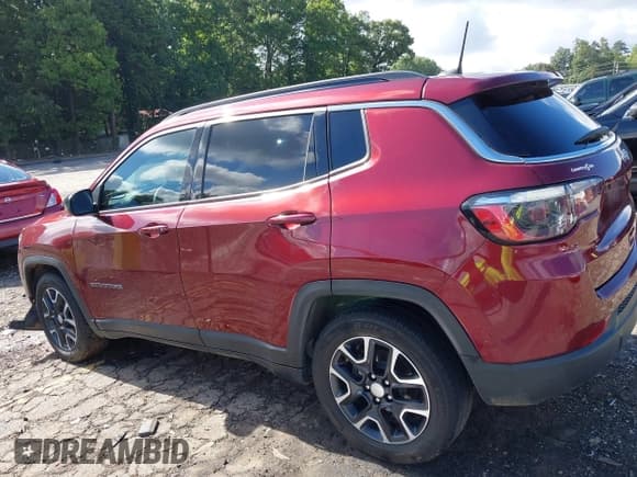 ✅ 2022 Jeep Compass Latitude • VIN: 3C4NJCBB6NT119409 • Lot: 42514177. Listed on IAAI with 103,225 mi. Free auction sales archive from the USA and detailed vehicle history report at DreamBid. Image 14.
