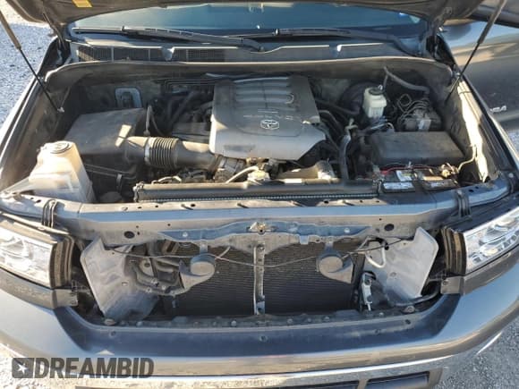 ✅ 2010 Toyota Tundra • VIN: 5TFEM5F17AX016020 • Lot: 86864865. Listed on Copart with 189,089 mi. Free auction sales archive from the USA and detailed vehicle history report at DreamBid. Image 11.