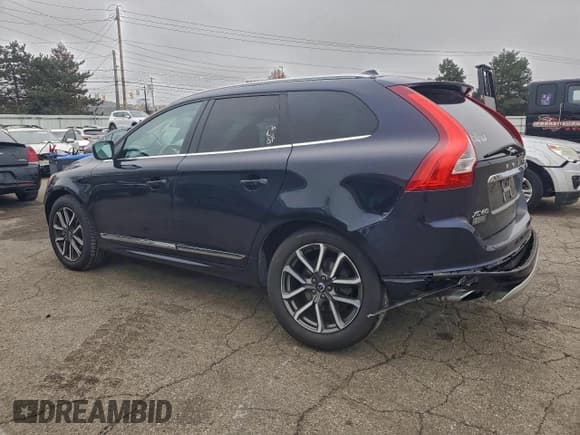 ✅ 2017 Volvo XC60 Dynamic • VIN: YV449MRR4H2203521 • Лот: 93938955. Опубликован ранее на Copart с пробегом 67 497 миль. Бесплатный доступ к архиву аукционных продаж из США и подробный отчёт об истории автомобиля на DreamBid. Изображение 2.