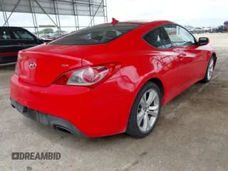 ✅ 2010 Hyundai Genesis Coupe Premium • VIN: KMHHT6KD2AU027736 • Lot: 42654916. Wystawiony na IAAI z przebiegiem 102 715 mil. Bezpłatny archiwum sprzedaży aukcyjnych z USA i szczegółowy raport historii pojazdu na DreamBid. Zdjęcie 4.