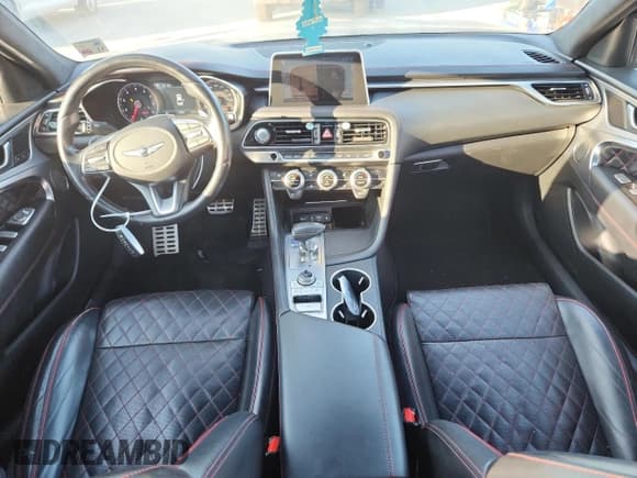 ✅ 2019 Genesis G70 Advanced • VIN: KMTG44LA6KU022032 • Lot: 84781315. Wystawiony na Copart z przebiegiem 80 358 mil. Bezpłatny archiwum sprzedaży aukcyjnych z USA i szczegółowy raport historii pojazdu na DreamBid. Zdjęcie 8.