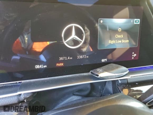 ✅ 2024 Mercedes-Benz GLS 450 • VIN: 4JGFF5KE1RB084423 • Lot: 94194055. Wystawiony na Copart z przebiegiem 33 672 mil. Bezpłatny archiwum sprzedaży aukcyjnych z USA i szczegółowy raport historii pojazdu na DreamBid. Zdjęcie 9.