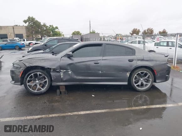 ✅ 2019 Dodge Charger GT • VIN: 2C3CDXHG8KH609030 • Lot: 43448164. Listed on IAAI with 73,714 mi. Free auction sales archive from the USA and detailed vehicle history report at DreamBid. Image 14.