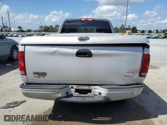 ✅ 2002 Ford F-150 XL • VIN: 1FTRX17W82NB59499 • Lot: 85295365. Listed on Copart with 191,328 mi. Free auction sales archive from the USA and detailed vehicle history report at DreamBid. Image 6.