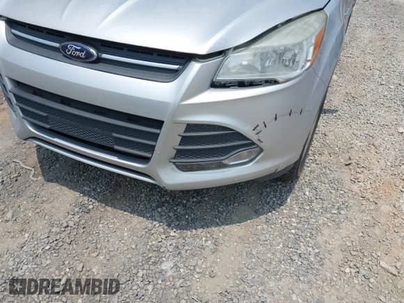 ✅ 2013 Ford Escape SE • VIN: 1FMCU9GX2DUC08450 • Lot: 42414210. Wystawiony na IAAI z przebiegiem 173 924 mil. Bezpłatny archiwum sprzedaży aukcyjnych z USA i szczegółowy raport historii pojazdu na DreamBid. Zdjęcie 6.