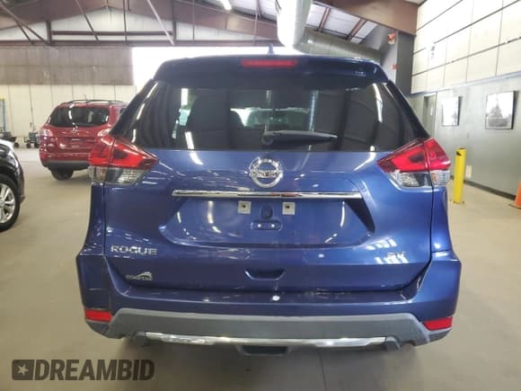 ✅ 2018 Nissan Rogue SV • VIN: KNMAT2MV1JP543752 • Lot: 84065675. Wystawiony na Copart z przebiegiem 235 779 mil. Bezpłatny archiwum sprzedaży aukcyjnych z USA i szczegółowy raport historii pojazdu na DreamBid. Zdjęcie 6.