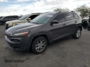 ✅ 2017 Jeep Cherokee Latitude • VIN: 1C4PJLCB4HD240604 • Lot: 86181755. Wystawiony na Copart z przebiegiem 136 832 mil. Bezpłatny archiwum sprzedaży aukcyjnych z USA i szczegółowy raport historii pojazdu na DreamBid. Zdjęcie 1.