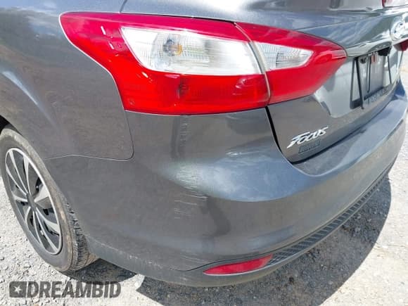 ✅ 2012 Ford Focus SE • VIN: 1FAHP3F26CL478487 • Lot: 42324934. Listed on IAAI with 87,667 mi. Free auction sales archive from the USA and detailed vehicle history report at DreamBid. Image 15.