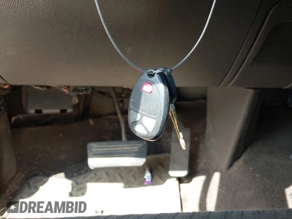 ✅ 2009 Chevrolet Silverado 1500 LT • VIN: 3GCEC23019G166198 • Lot: 43270479. Listed on IAAI with 168,457 mi. Free auction sales archive from the USA and detailed vehicle history report at DreamBid. Image 11.