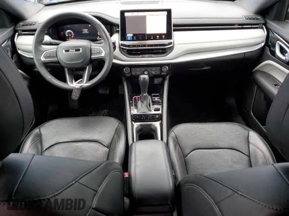 ✅ 2023 Jeep Compass Limited • VIN: 3C4NJDCN6PT500694 • Lot: 46489575. Wystawiony na Copart z przebiegiem 11 461 mil. Bezpłatny archiwum sprzedaży aukcyjnych z USA i szczegółowy raport historii pojazdu na DreamBid. Zdjęcie 8.