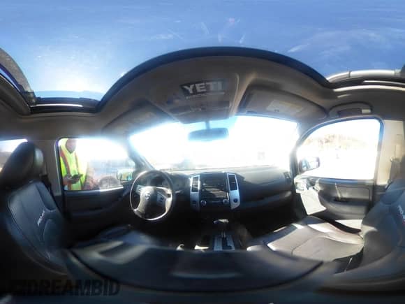 2012 Nissan Frontier SL z VIN 1N6AD0EV3CC445474, wystawiony jako IAAI lot #43616070 z przebiegiem 226 537 mil mil oraz . Historia ofert i sprzedaży dostępna na DreamBid. Obrazek 19.