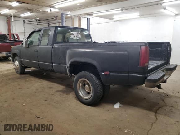 ✅ 1993 GMC Sierra 1500 • VIN: 1GTHC39F2PE543530 • Lot: 83612804. Wystawiony na Copart z przebiegiem 200 011 mil. Bezpłatny archiwum sprzedaży aukcyjnych z USA i szczegółowy raport historii pojazdu na DreamBid. Zdjęcie 2.