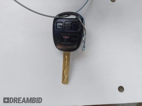 ✅ 2006 Lexus RX 330 • VIN: 2T2HA31UX6C093803 • Лот: 42729722. Опубликован ранее на IAAI с пробегом 253 373 миль. Бесплатный доступ к архиву аукционных продаж из США и подробный отчёт об истории автомобиля на DreamBid. Изображение 11.