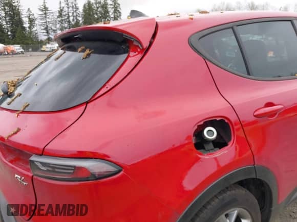 2024 Dodge Hornet R/T with VIN ZACPDFCW3R3A31053, listed as a IAAI auction lot 41910528 with 12,072 mi miles and . Bid and sale history available at DreamBid. Image 21.