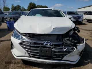 ✅ 2020 Hyundai Elantra Value Edition • VIN: KMHD84LF0LU974748 • Lot: 68666335. Wystawiony na Copart z przebiegiem 29 961 mil mil. Skorzystaj z bezpłatnego archiwum sprzedaży aukcyjnych z USA i zobacz szczegółowy raport historii pojazdu na DreamBid. Zdjęcie 5.