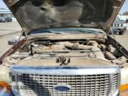 ✅ 2001 Ford Excursion Limited • VIN: 1FMNU42S01ED72891 • Lot: 89221445. Wystawiony na Copart z przebiegiem 16 990 mil. Bezpłatny archiwum sprzedaży aukcyjnych z USA i szczegółowy raport historii pojazdu na DreamBid. Zdjęcie 12.