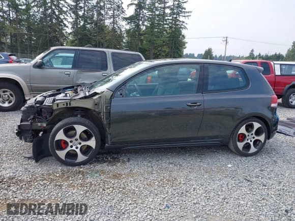 ✅ 2011 Volkswagen Golf GTI Autobahn • VIN: WVWFV7AJ9BW219907 • Lot: 43137871. Listed on IAAI with 95,560 mi. Free auction sales archive from the USA and detailed vehicle history report at DreamBid. Image 15.