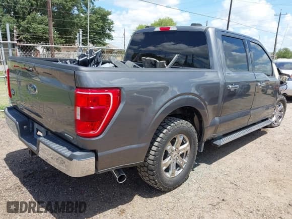 ✅ 2021 Ford F-150 XL • VIN: 1FTEW1CP8MKD40851 • Lot: 42622986. Listed on IAAI with 107,117 mi. Free auction sales archive from the USA and detailed vehicle history report at DreamBid. Image 4.