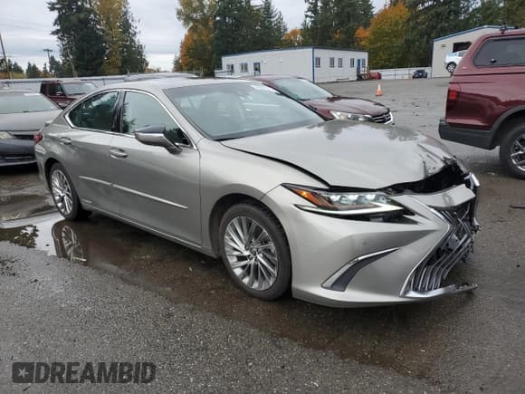 ✅ 2021 Lexus ES 300h Luxury • VIN: 58AEA1C15MU011382 • Lot: 90995395. Wystawiony na Copart z przebiegiem 30 196 mil. Bezpłatny archiwum sprzedaży aukcyjnych z USA i szczegółowy raport historii pojazdu na DreamBid. Zdjęcie 4.