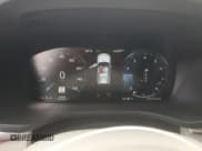 ✅ 2020 Volvo XC60 Momentum • VIN: YV4102DK3L1423582 • Lot: 90658485. Wystawiony na Copart z przebiegiem 60 835 mil. Bezpłatny archiwum sprzedaży aukcyjnych z USA i szczegółowy raport historii pojazdu na DreamBid. Zdjęcie 9.