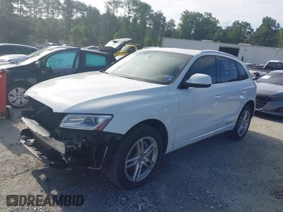 ✅ 2015 Audi Q5 Prestige • VIN: WA1VMAFP7FA101084 • Lot: 42512810. Listed on IAAI with 140,000 mi. Free auction sales archive from the USA and detailed vehicle history report at DreamBid. Image 2.