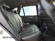 ✅ 2015 BMW X5 M • VIN: 5YMKT6C51F0C89029 • Lot: 40456604. Wystawiony na Copart z przebiegiem 93 203 mil. Bezpłatny archiwum sprzedaży aukcyjnych z USA i szczegółowy raport historii pojazdu na DreamBid. Zdjęcie 10.