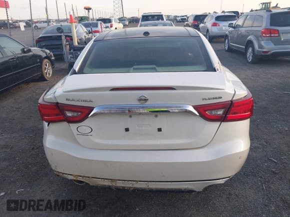 ✅ 2017 Nissan Maxima S • VIN: 1N4AA6AP2HC367322 • Lot: 42012073. Listed on IAAI with 116,497 mi. Free auction sales archive from the USA and detailed vehicle history report at DreamBid. Image 19.