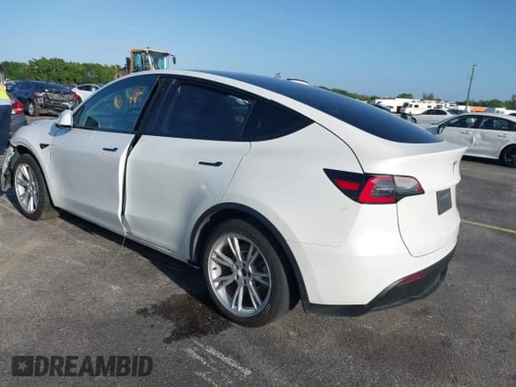 ✅ 2021 Tesla Model Y Standard Range • VIN: 5YJYGDED3MF103650 • Lot: 41726278. Wystawiony na IAAI z przebiegiem Nie podano. Bezpłatny archiwum sprzedaży aukcyjnych z USA i szczegółowy raport historii pojazdu na DreamBid. Zdjęcie 3.