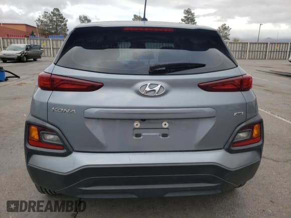 ✅ 2019 Hyundai Kona SE • VIN: KM8K1CAA8KU292017 • Лот: 75820663. Опубликован ранее на Copart с пробегом 98 088 миль. Бесплатный доступ к архиву аукционных продаж из США и подробный отчёт об истории автомобиля на DreamBid. Изображение 6.