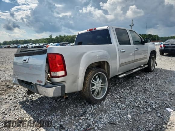 ✅ 2011 GMC Sierra 1500 SL • VIN: 3GTP1UEA4BG202195 • Lot: 62170115. Listed on Copart with Not provided. Free auction sales archive from the USA and detailed vehicle history report at DreamBid. Image 3.