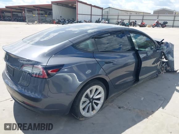 ✅ 2023 Tesla Model 3 • VIN: 5YJ3E1EA0PF569044 • Лот: 43295052. Опубликован ранее на IAAI с пробегом 15 миль. Бесплатный доступ к архиву аукционных продаж из США и подробный отчёт об истории автомобиля на DreamBid. Изображение 4.